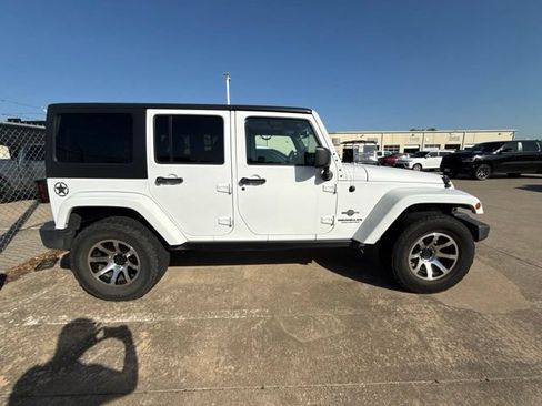 Used 2014 Jeep Wrangler Unlimited Sport AWD/4WD image 4