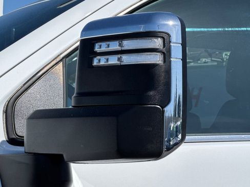 Used 2024 Chevrolet Silverado 2500 LTZ image 48