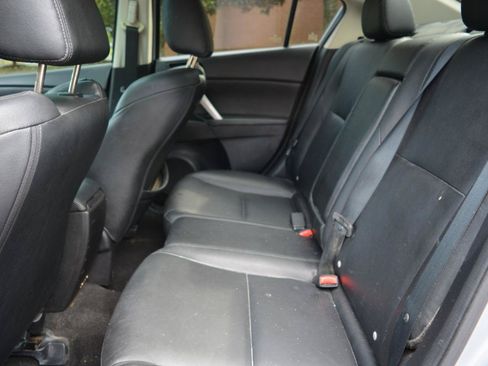 Used 2012 MAZDA MAZDA3 i Grand Touring w/ Tech Pkg FWD image 13
