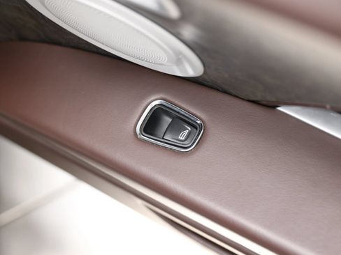 Used 2019 Aston Martin DB11 Volante RWD image 72