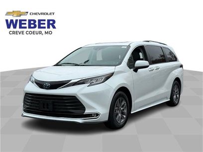 Used 2023 Toyota Sienna XLE