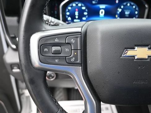 Used 2023 Chevrolet Silverado 1500 LT AWD/4WD image 14