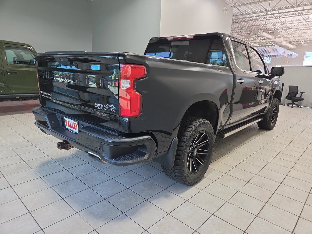 Used 2019 Chevrolet Silverado 1500 High Country w/ Technology Package AWD/4WD image 7