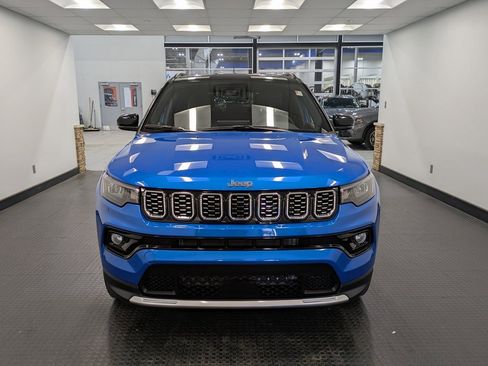 Used 2024 Jeep Compass Limited image 2