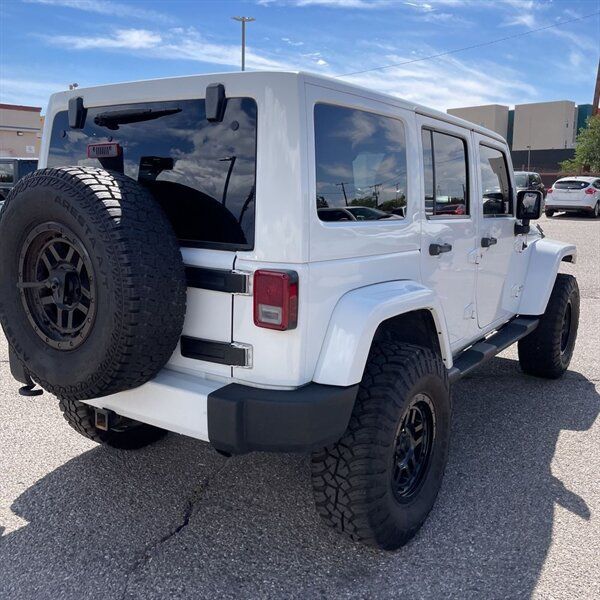 Used 2012 Jeep Wrangler Unlimited Sahara AWD/4WD image 7