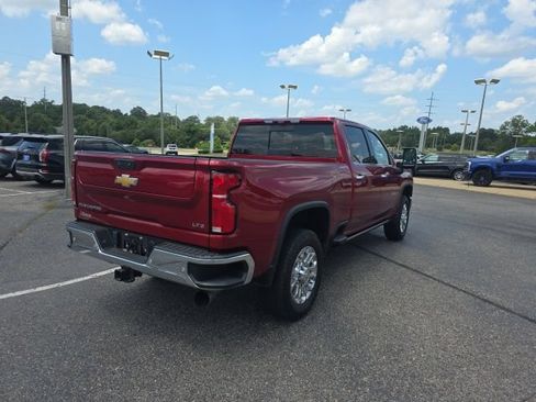 Used 2025 Chevrolet Silverado 2500 LTZ w/ LTZ Premium Package AWD/4WD image 3