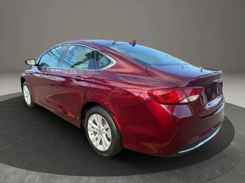 Used 2015 Chrysler 200 Limited w/ Convenience Group image 7