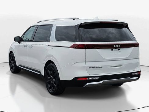 Used 2022 Kia Carnival SX FWD image 8