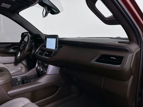 Used 2022 GMC Yukon SLT w/ SLT Premium Package image 30