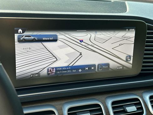 Used 2025 Mercedes-Benz GLE 450e 4MATIC image 17