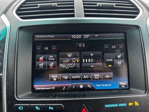 Used 2016 Ford Explorer Limited w/ Equipment Group 301A image 11