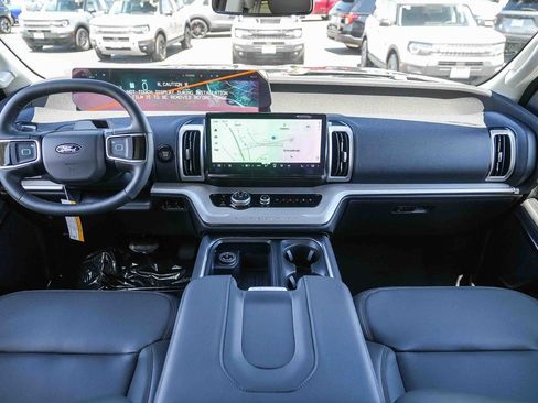 New 2026 Ford Expedition Max Active AWD/4WD image 12
