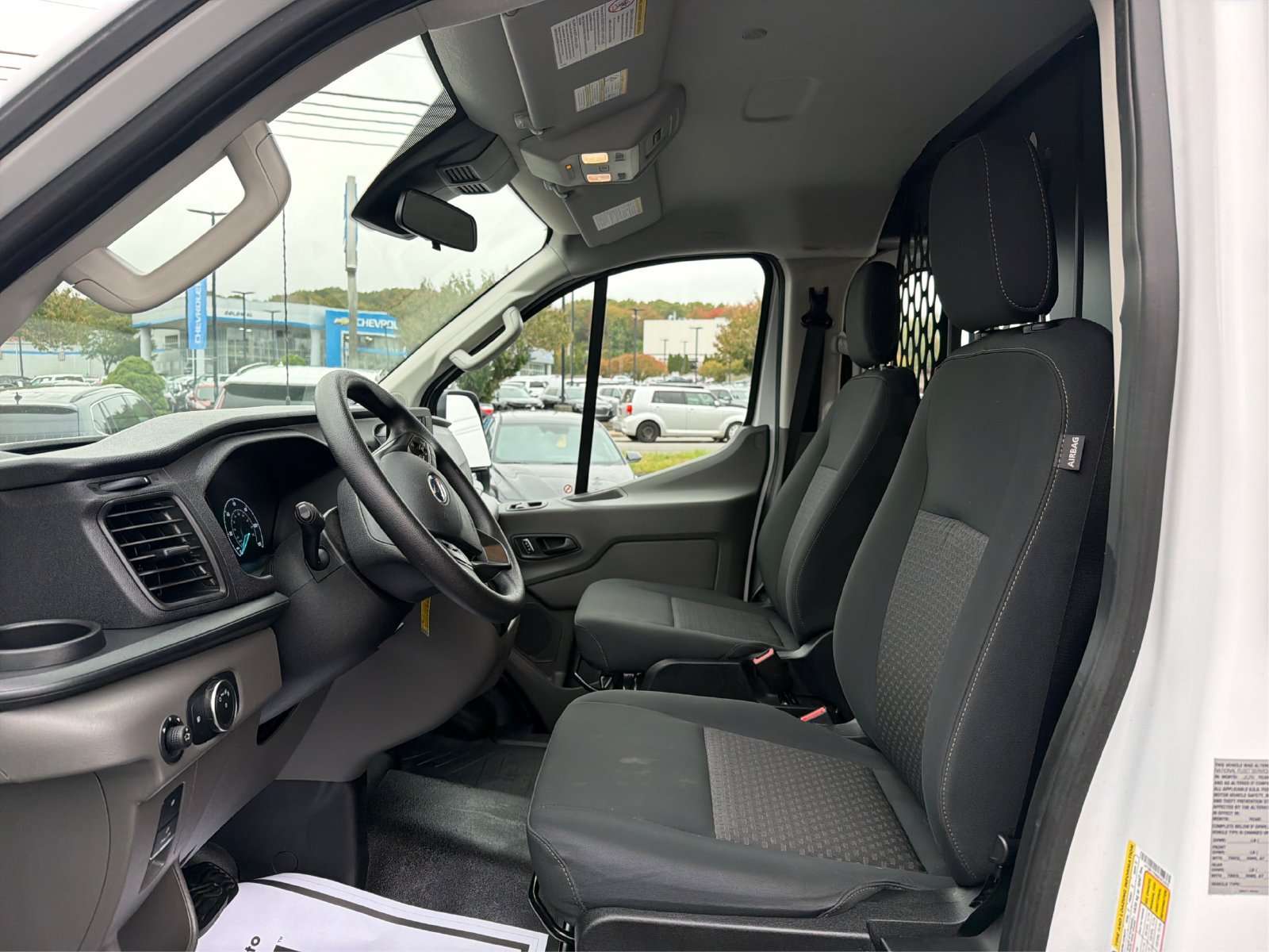 Used 2025 Ford Transit 250 Low Roof w/ Exterior Upgrade Package RWD image 9