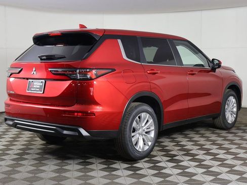 New 2026 Mitsubishi Outlander ES FWD image 10