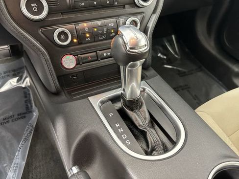 Used 2018 Ford Mustang Convertible image 17