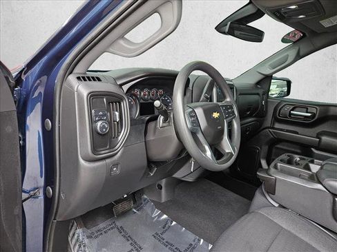 Used 2022 Chevrolet Silverado 1500 Custom w/ Safety Confidence Package RWD image 10