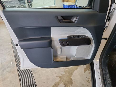 Used 2025 Ford Maverick XLT w/ XLT Luxury Package image 16