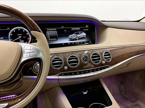 Used 2016 Mercedes-Benz S 550 Sedan image 7