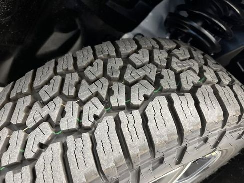 New 2026 Jeep Compass Trailhawk w/ Sun, Sound & Navigation Group image 38