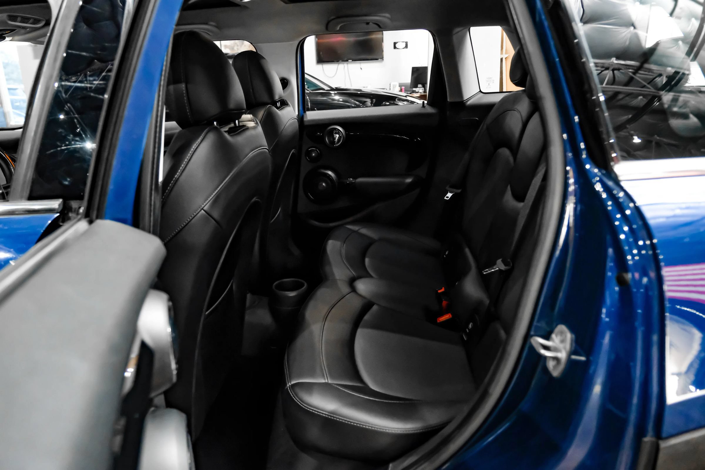 Used 2018 MINI Cooper S w/ Premium Package FWD image 44