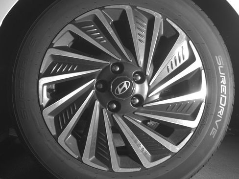 Used 2024 Hyundai Sonata SEL FWD image 14
