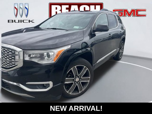 Used 2017 GMC Acadia Denali w/ Technology Package AWD/4WD image 1