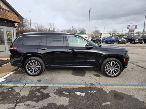 Used 2023 Jeep Grand Cherokee L Summit AWD/4WD image 2