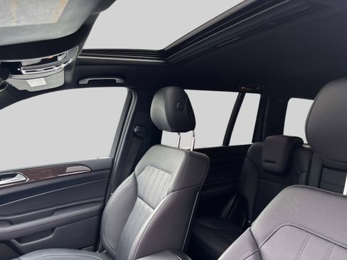 Used 2017 Mercedes-Benz GLS 450 4MATIC image 26