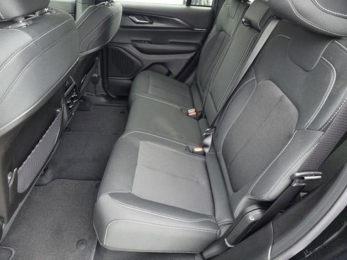 New 2025 Jeep Grand Cherokee Laredo X w/ Luxury Tech Group I RWD image 14