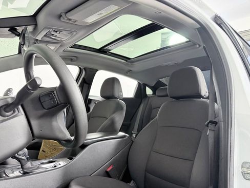 Used 2023 Chevrolet Malibu LT image 13