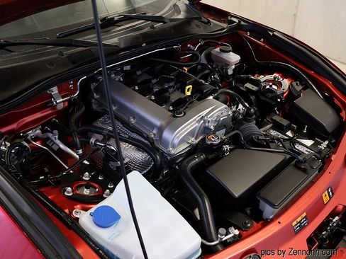 Used 2019 MAZDA MX-5 Miata RF Grand Touring image 30