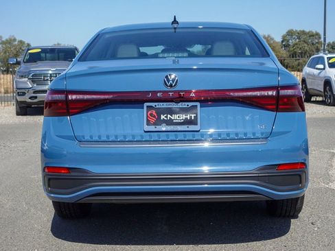 New 2026 Volkswagen Jetta SE image 8