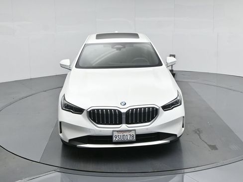 Used 2025 BMW 530i xDrive w/ Premium Package image 41