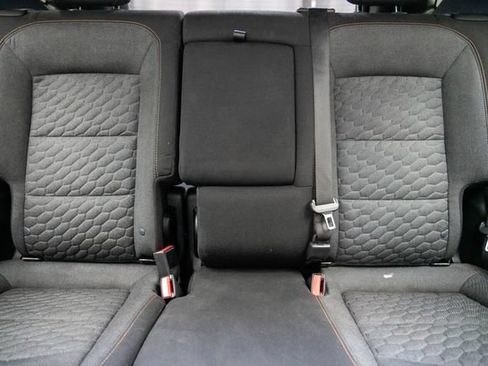 Used 2018 Chevrolet Equinox LT FWD image 25