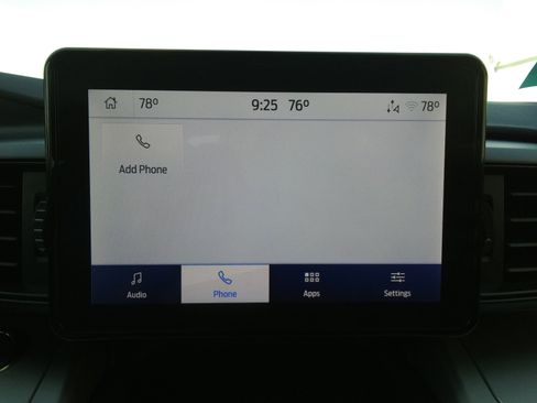 Used 2022 Ford Explorer XLT w/ Class IV Trailer Tow Package image 22