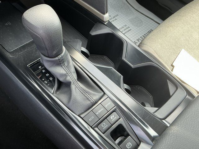 Used 2025 Toyota Camry LE FWD image 20
