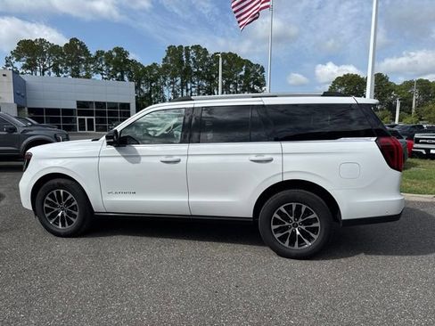Used 2025 Ford Expedition Platinum AWD/4WD image 11