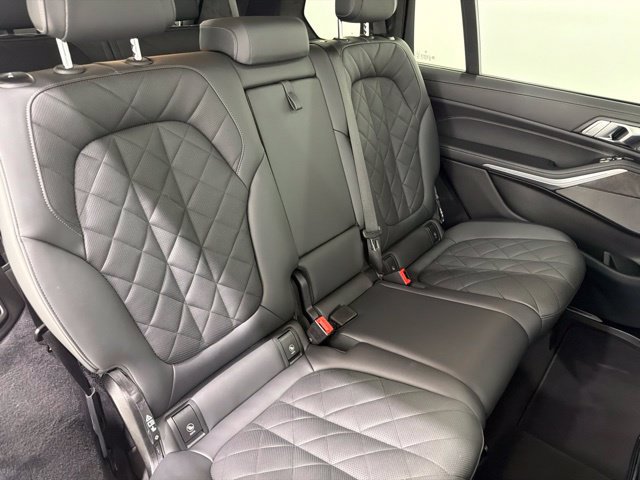 Certified 2024 BMW X7 xDrive40i w/ M Sport Package AWD/4WD image 24
