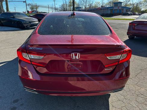 Used 2018 Honda Accord Touring image 6