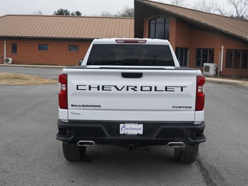New 2026 Chevrolet Silverado 1500 Custom Trail Boss w/ LPO, Dark Essentials Package image 4