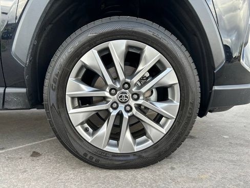 Used 2023 Toyota RAV4 XLE Premium AWD/4WD image 30