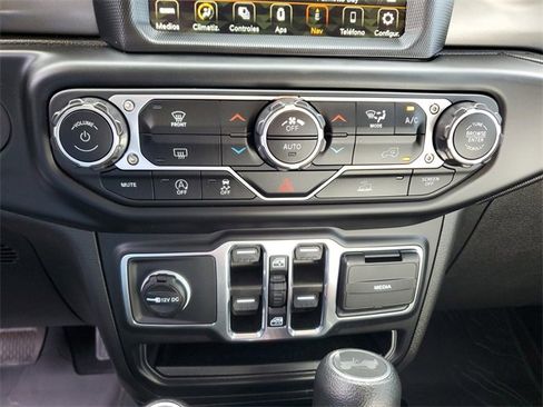 Used 2023 Jeep Wrangler Willys image 20