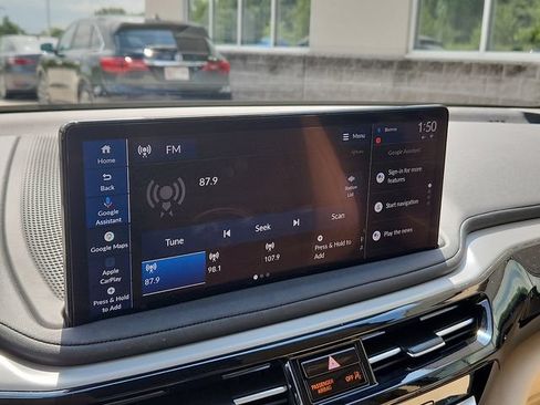 Used 2025 Acura MDX SH-AWD w/ Technology Package image 18