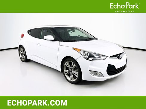 Used 2017 Hyundai Veloster Value Edition FWD image 1