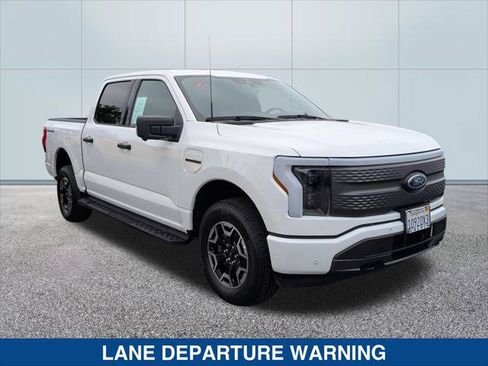 Used 2023 Ford F150 Lightning XLT AWD/4WD image 13