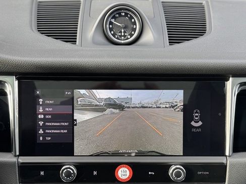 New 2026 Porsche Macan image 27