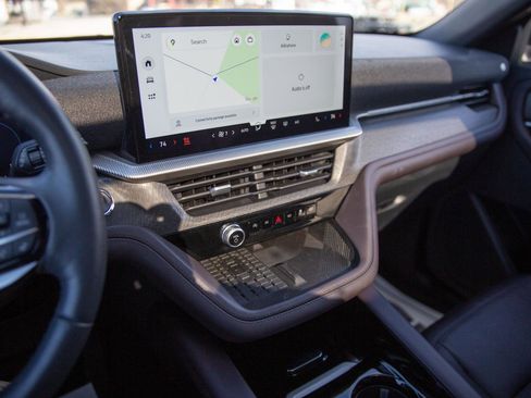 Used 2025 Ford Explorer Platinum w/ Ultimate Package image 14