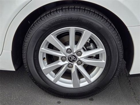 Certified 2025 Toyota Camry LE image 8