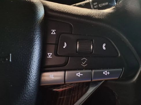 Used 2023 Cadillac Escalade ESV Premium Luxury w/ LPO, Radiant Package AWD/4WD image 26