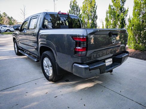 Used 2023 Nissan Frontier SV w/ SV Convenience Package image 8